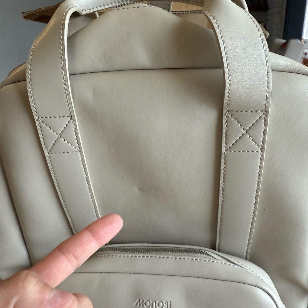 Mono’s metro backpack in ivory - Picture 7 of 10